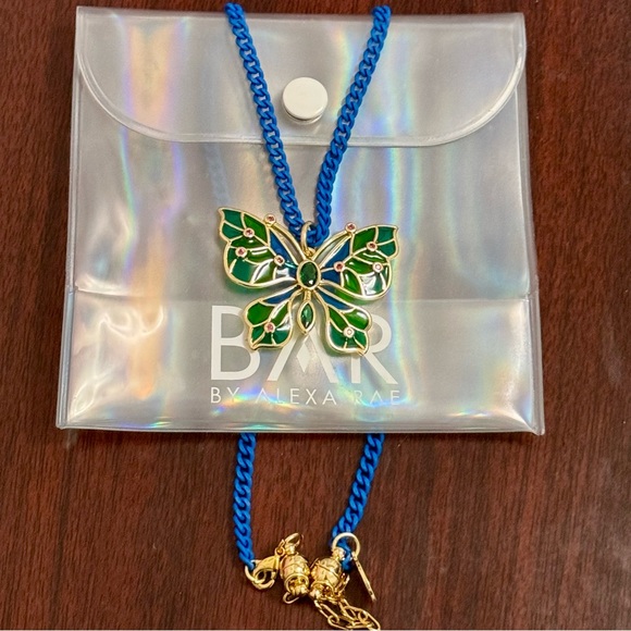 BRAND NEW NEVER WORN ALEXA RAE STAINED GLASS BUTTERFLY NECKLACE - Picture 1 of 1